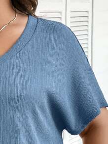 SHEIN LUNE Plus Size Women's Solid Color V-Neck Short Sleeve T-Shirt