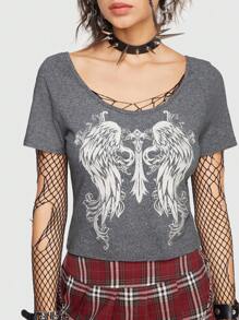 ROMWE Grunge Punk Wings Print Scoop Neck Slim Fit Tee For Summer - Light Grey - View 6