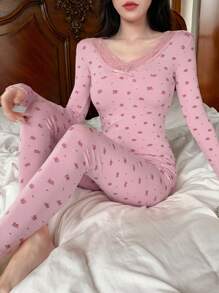 DAZY 蕾丝拼接印花睡衣套装，荷叶边装饰，秋冬服装