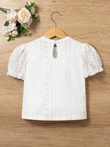 SHEIN 少女們的蝴蝶結前繡花泡泡短袖t恤,簡潔、時尚、百搭,適用於夏季 - 白色 - 查看 2