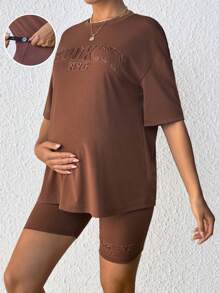 SHEIN Maternity Letter Embossed Drop Shoulder T-Shirt And Shorts Set - Coffee Brown - View 1