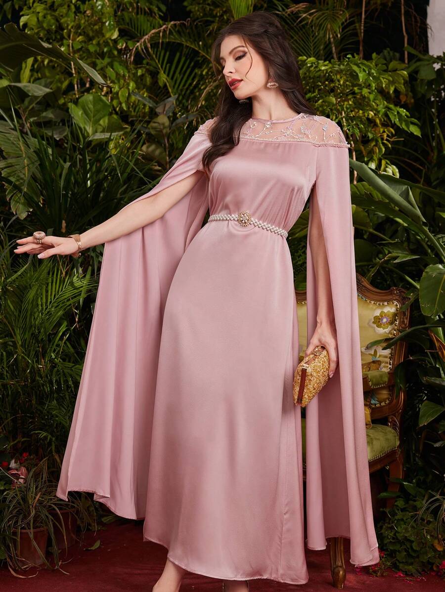 Al Najma 女款拼接花卉刺繡網眼薄紗長款土耳其束腰外衣,配有縫隙袖子 - 粉色 - 查看 1