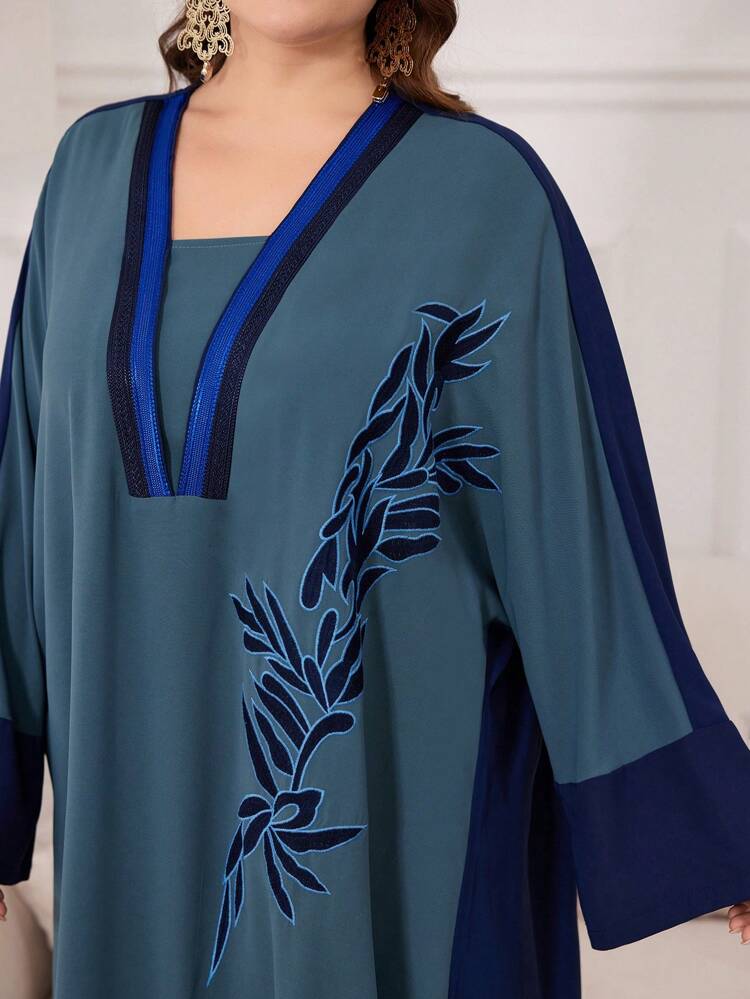Plus Size Modest Patchwork Jalabiya Dress With Color-Blocking And Positioning Embroidery