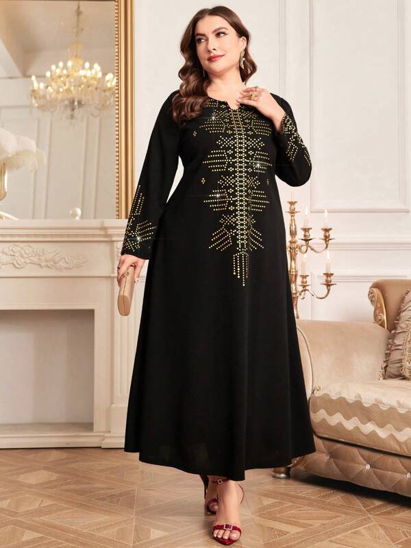 Al Najma Plus Size Arabian Robe With Notched Collar And Diamond Inlaid Design