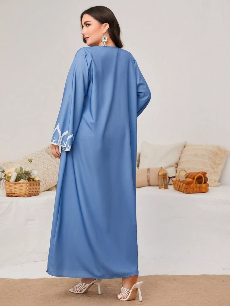 Set di due pezzi composto da vestito e giacca con stampa geometrica, in taglie oversize