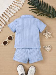 SHEIN Vintaside Kids 纹理短袖衬衫和短裤休闲基本清爽春夏男婴服装 - 藍色 - 查看 2