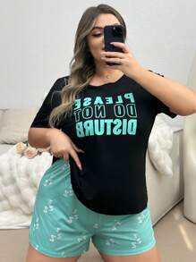 SHEIN 大码标语印花上衣和字母印花短裤睡衣套装 - 彩色 - 查看 3