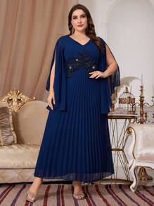 Modelyn Plus Size Embroidered Cape Sleeve Shift Dress Long Evening Dresses - Navy Blue - View 1