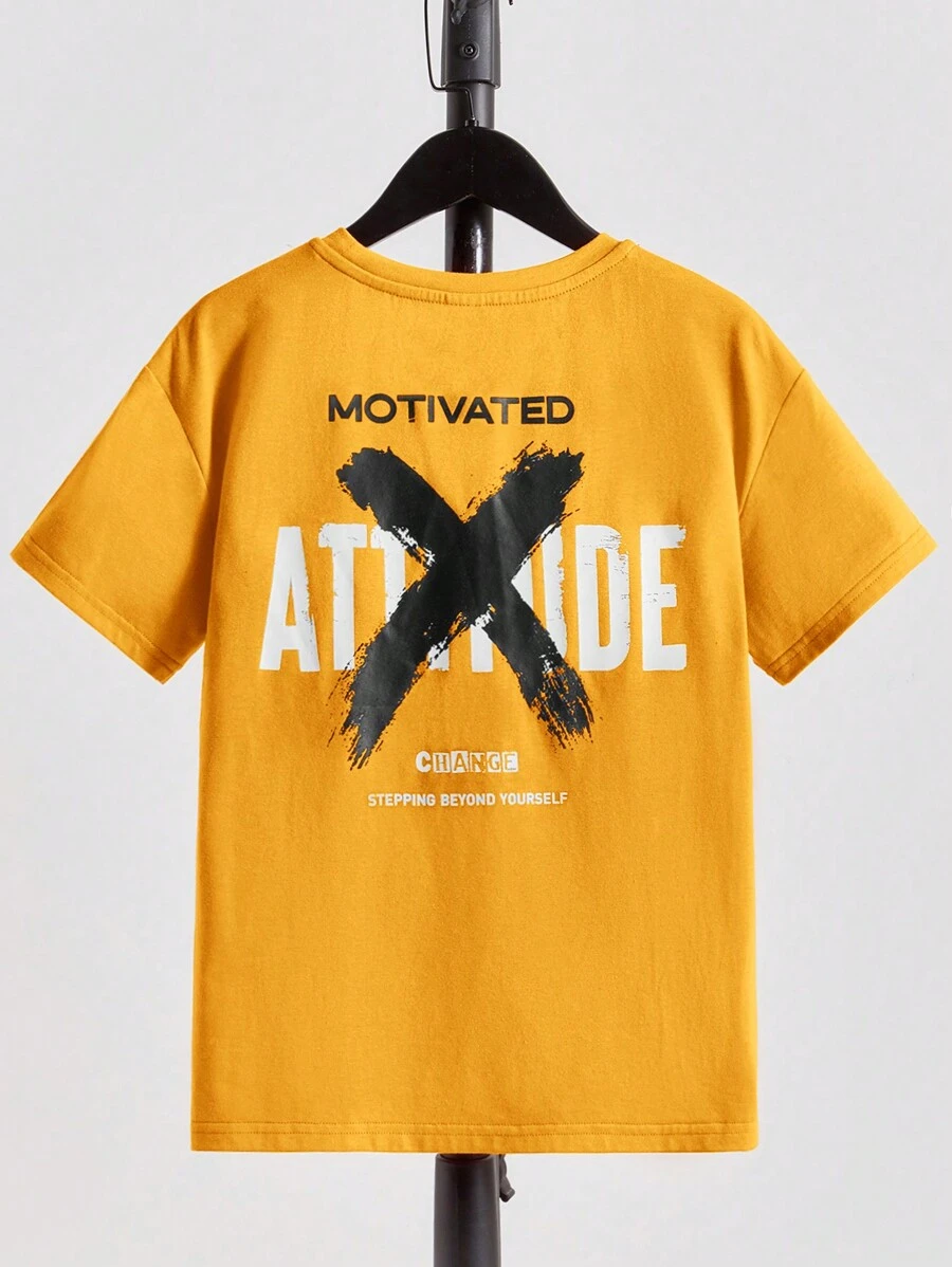 SHEIN Cậu bé Tween Giải trí Mùa hè In thư Vòng cổ Ngắn tay Thả vai Áo thun - Màu vàng - Xem 1