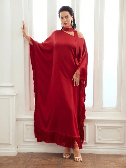 MOTF PREMIUM 豐盈的流蘇修邊長袍