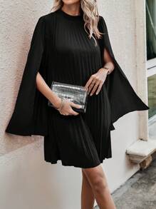 SHEIN Clasi 斗篷袖百褶細節連衣裙 - 黑色 - 查看 3