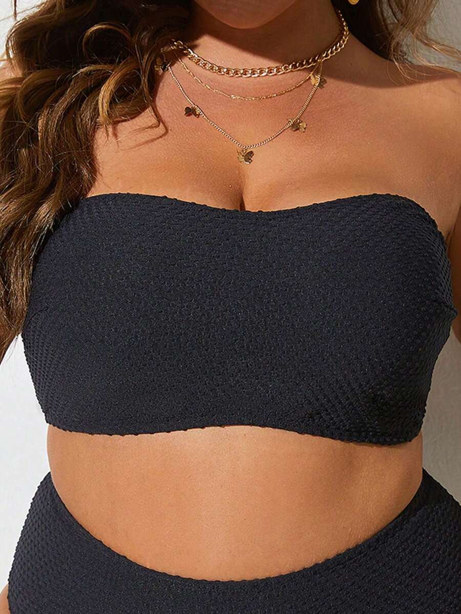 SHEIN Swim Curve Top de bikini de talla grande y sin tirantes en unicolor para playa de verano - Negro - Ver 1