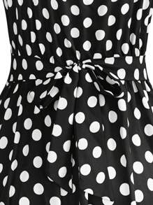 SHEIN Clasi 大尺碼波點無袖連衣裙,鑽石領口設計 - 黑與白 - 查看 4