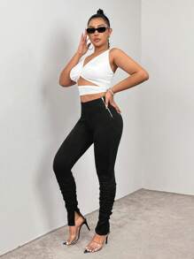 SHEIN SXY Vaqueros De Mezclilla Ajustados Con Dobladillo Plisado Y Dividido Para Mujer