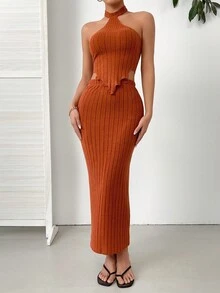 SHEIN Essnce Bộ đồ hai mảnh đi nghỉ mát mùa hè, áo thun co giãn cao màu cam, cổ yếm, viền bất đối xứng và chân váy len dệt kim màu trơn - trái cam - Xem 4