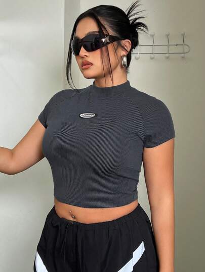 SHEIN ICON 大码女式字母罗纹紧身背心短款上衣，适合夏季