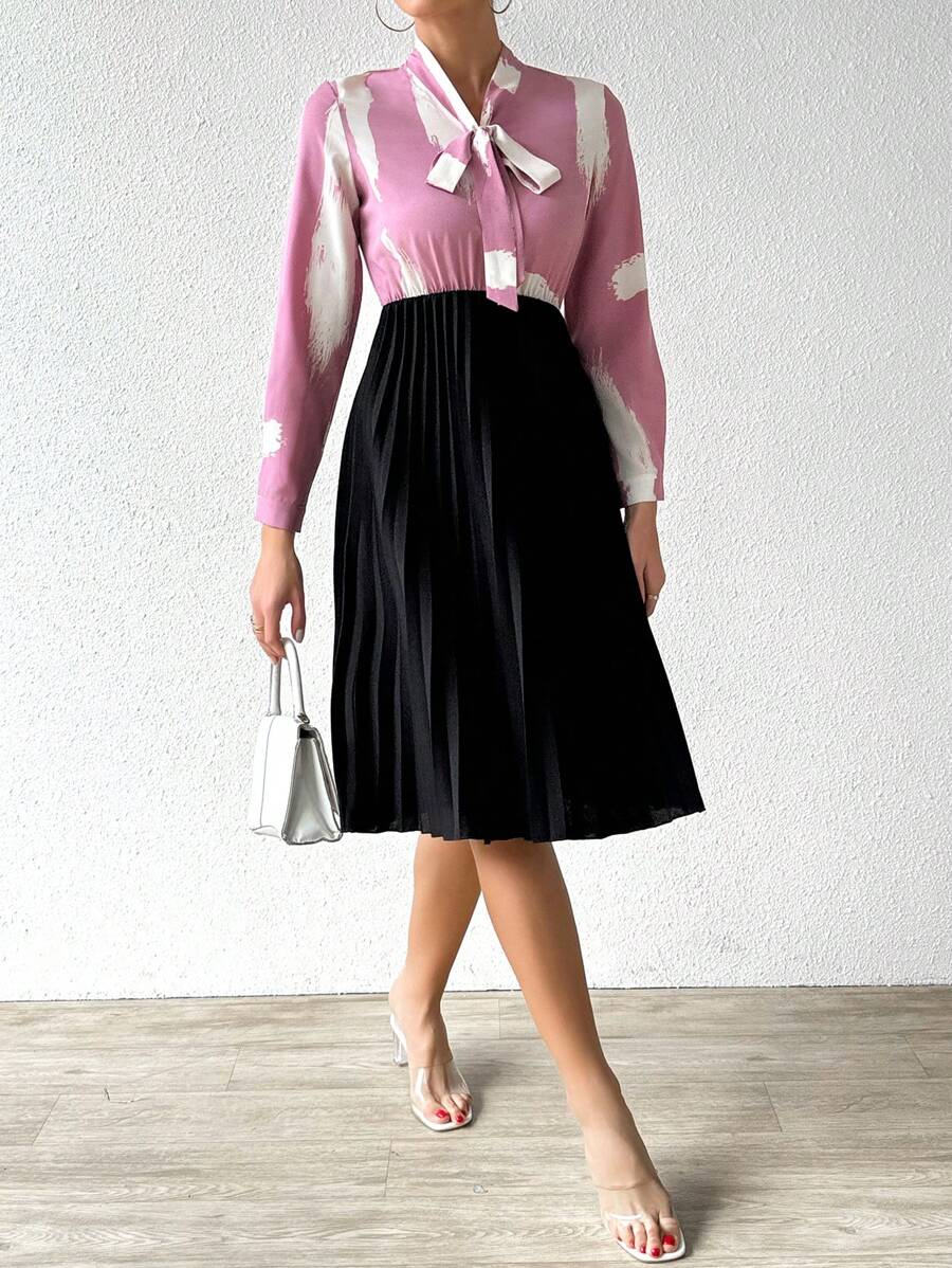SHEIN Clasi 女士毛筆印花打結領長袖連衣裙 - 粉色 - 查看 1
