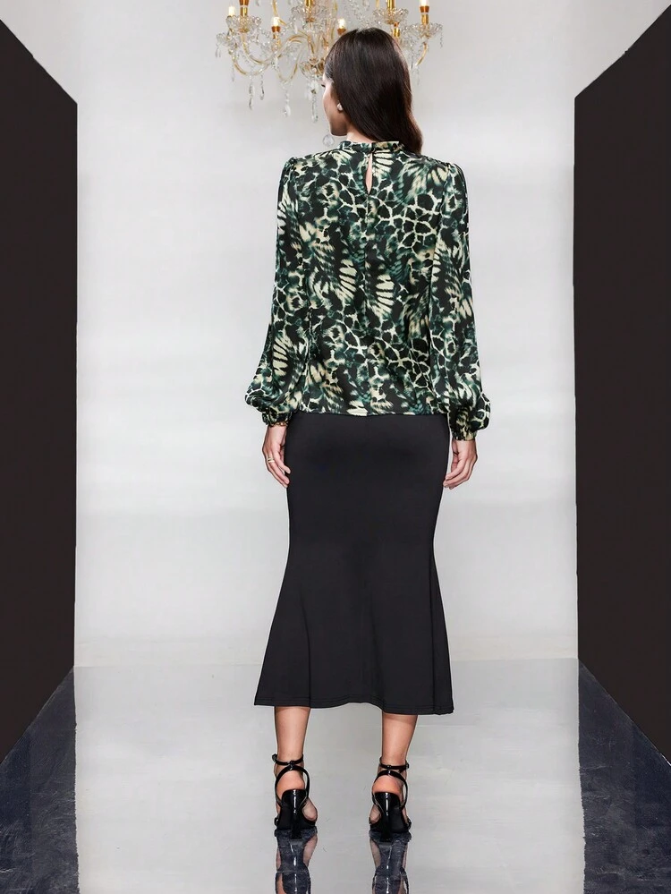 Women's Tie-Dye Lantern Sleeve Top And Solid Color Mermaid Skirt Two-Piece Set