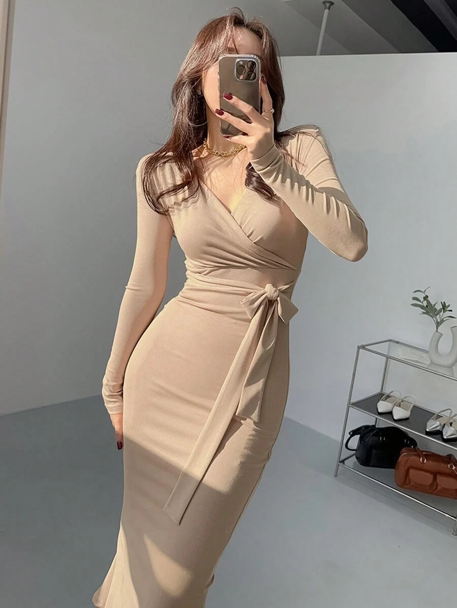 DAZY 女式纯色裹腰中长连衣裙秋季长袖连衣裙 - 杏色 - 查看 1