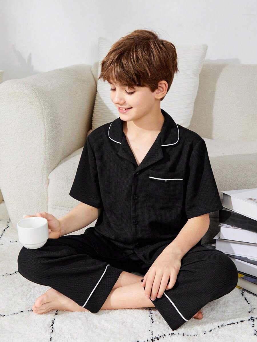 SHEIN 2pcs/Set Tween Boys' Casual Solid Color Knitted Short Sleeve Shirt And Pants Homewear With Collar - Black - View 1