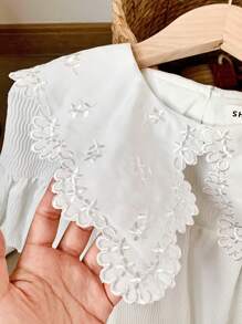 SHEIN 年輕女孩寬鬆休閒刺繡圖案燈籠袖中長裙,超大領口設計