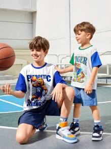 SHEIN Young Boys' Loose Fit Casual Round Neck Color Block T-Shirt With Letter Print