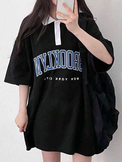 DAZY Women's Colorblocked Collar & Letter Printed T-Shirt