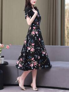 新款圆领花卉印花宽松夏季女式短袖连衣裙 - 黑色 - 查看 5