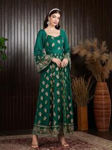 Al Najma Positioning Embroidery Sweetheart Neck Dress - Dark Green - View 7