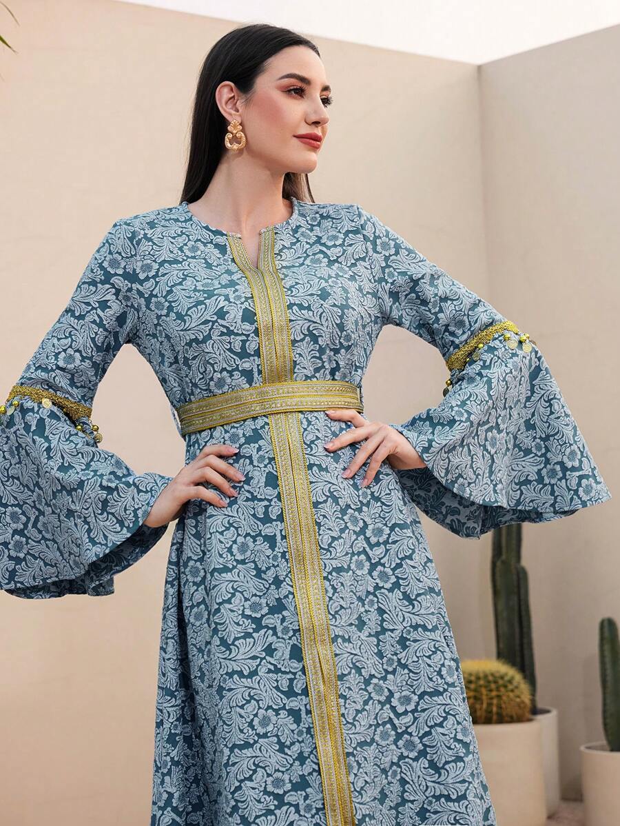 Al Najma Vestido De Manga Acampanada Para Mujeres Con Cinta De Tejido De Jacquard Floral Y Parches - Azul lavado oscuro - Ver 1