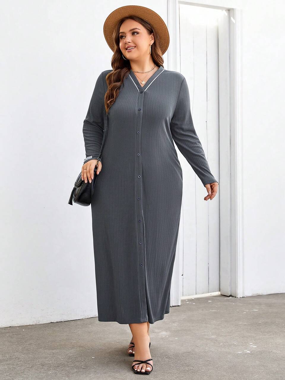 Plus Size Contrast Color V-Neck Button Up Dress With Slimming Effect