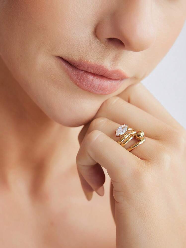 18K GOLD PLATED LINEAR TWISTED ZIRCONIA PERSONALIZED SINGLE RING