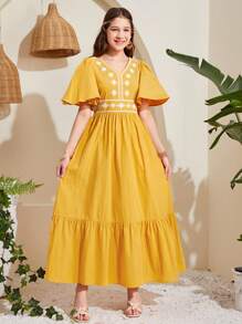 SHEIN Vestido De Punto Bordado Con Cuello En V Para Adolescentes - Amarillo - Ver 1
