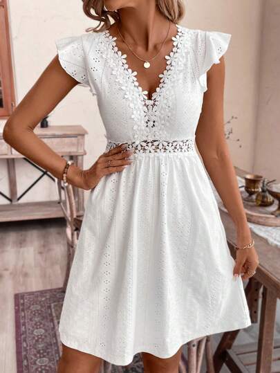 SHEIN Frenchy Sommar Bröllop Säsong Enfärgad V-ringade Kragar Ärmlös Spets Splicing Elegant Medium Klänning , Vit Grundläggande , Sommar , Bröllop Säsong Grundläggande , Cottagecore