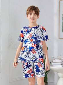 SHEIN Leap Crew Cậu bé Tween Giải trí Bóng đá Mẫu Vòng cổ Ngắn tay Áo thun Và Quần short Nhà  Mặc 2 Miếng Bộ - Xanh và trắng - Xem 6