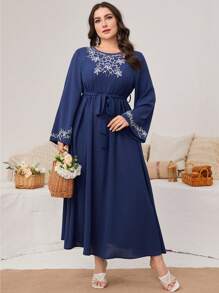 Al Najma 大尺碼復古花紋刺繡阿拉伯服裝圓領連衣裙 - 藏蓝色 - 查看 5