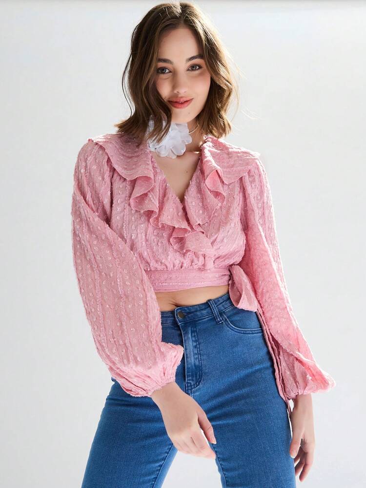 Textured Romantic Pink Top With Ruffle Trim And Decorative Edge, For Date, Spring