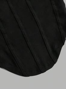 SHEIN EZwear 2 件黑白不对称下摆休闲修身女式背心，适合夏季 - 黑與白 - 查看 8