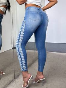 SHEIN SXY 女士時尚磨邊洗水牛仔褲 - 中等水洗藍 - 查看 2