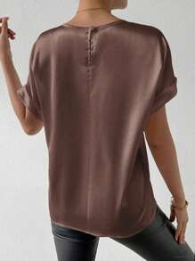 Chiquease Women's Batwing Sleeve Top With Back Keyhole Design - Rust Brown - View 2