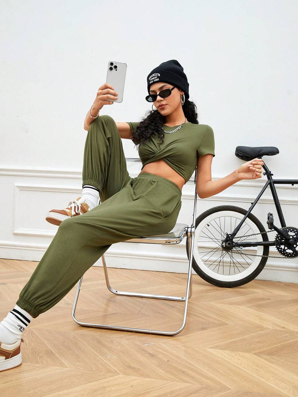 Women's Round Neck Twist Front Athletic Tracksuit