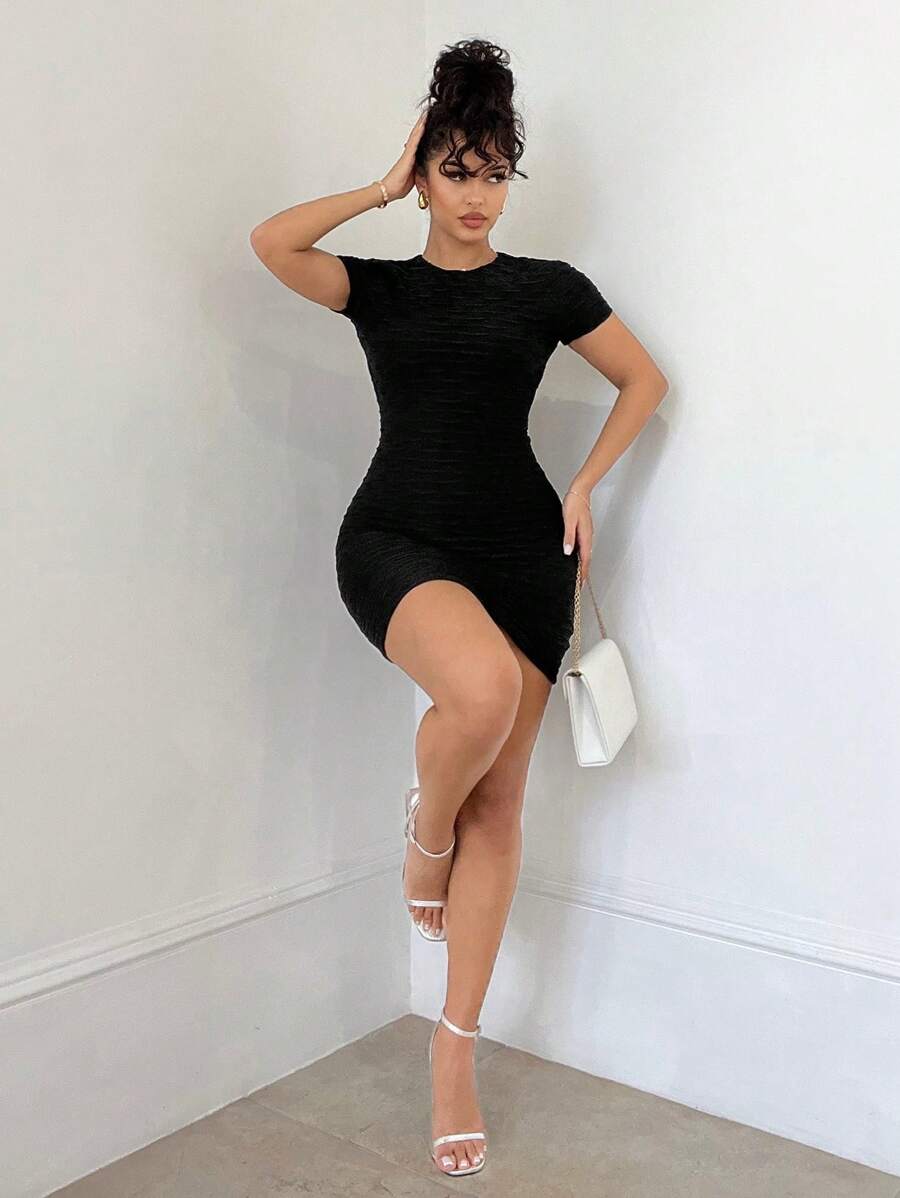 SHEIN BAE Robe Moulante En Tricot Dos Nu Unie Avec Bretelles Décoratives, Parfaite Pour Le Style De Rue Quotidien De Printemps/été Et Les Performances De Festival