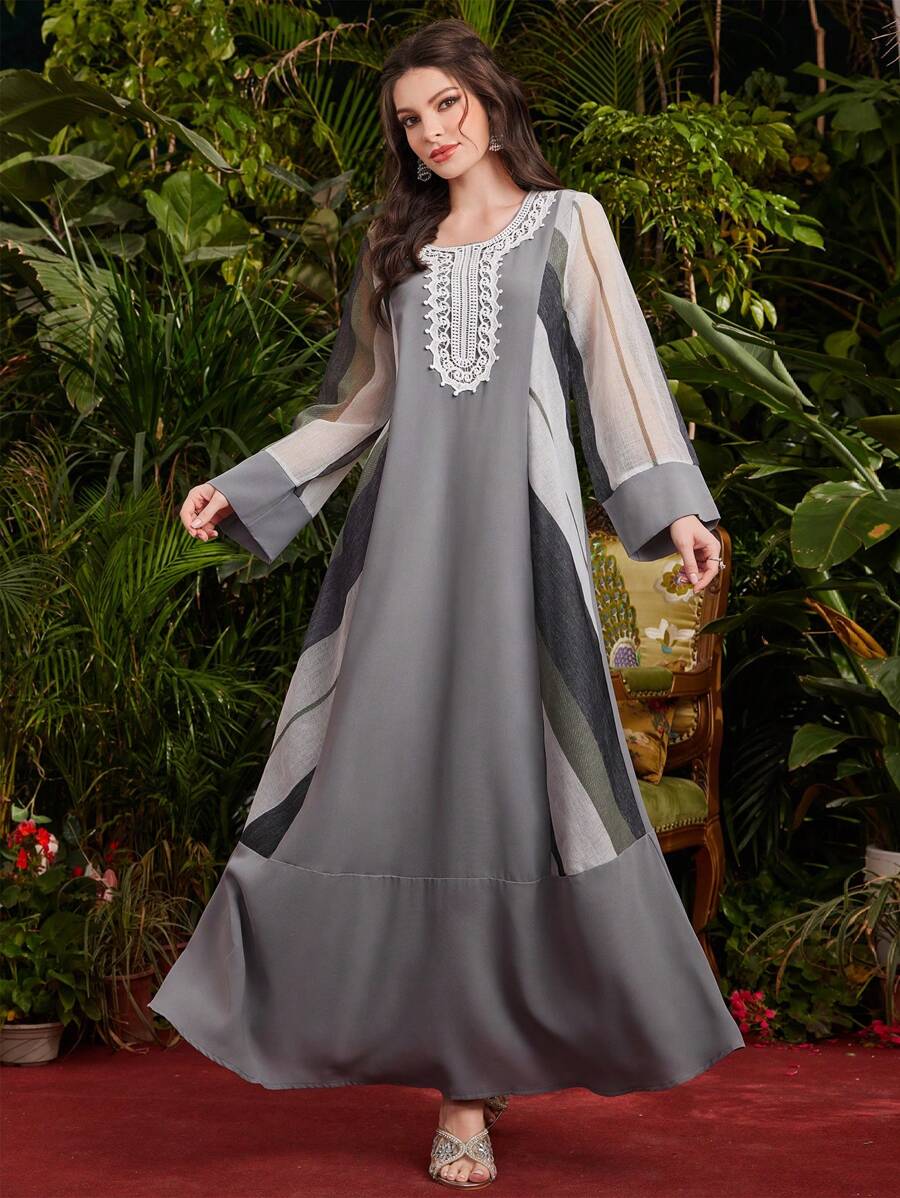 Al Najma 對比條紋與蕾絲拼接連衣裙 - 彩色 - 查看 1