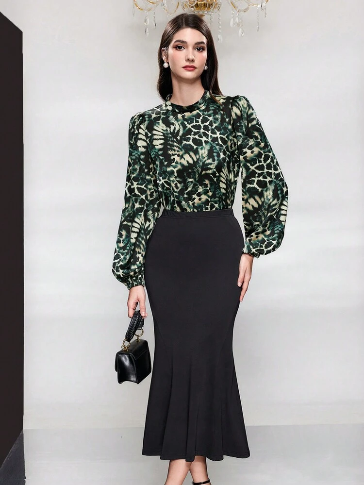 Women's Tie-Dye Lantern Sleeve Top And Solid Color Mermaid Skirt Two-Piece Set