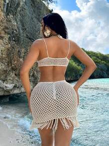 SHEIN SXY Bộ đồ hai mảnh đan móc cho kỳ nghỉ hè trên bãi biển dành cho nữ với áo ba lỗ hở vai và chân váy ngắn bó có chi tiết tua rua - Màu be - Xem 2