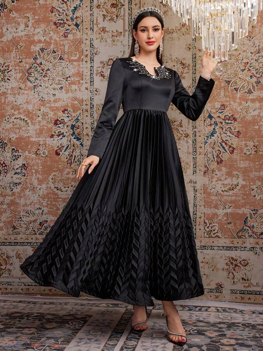 Modelyn Đầm dạ hội dài xếp ly cổ xẻ đính đá trang trí cho nữ - màu đen - Xem 1