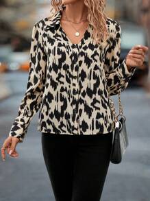 SHEIN LUNE Camisa abotonada con estampado completo, blusas de manga larga - Multicolor - Ver 3