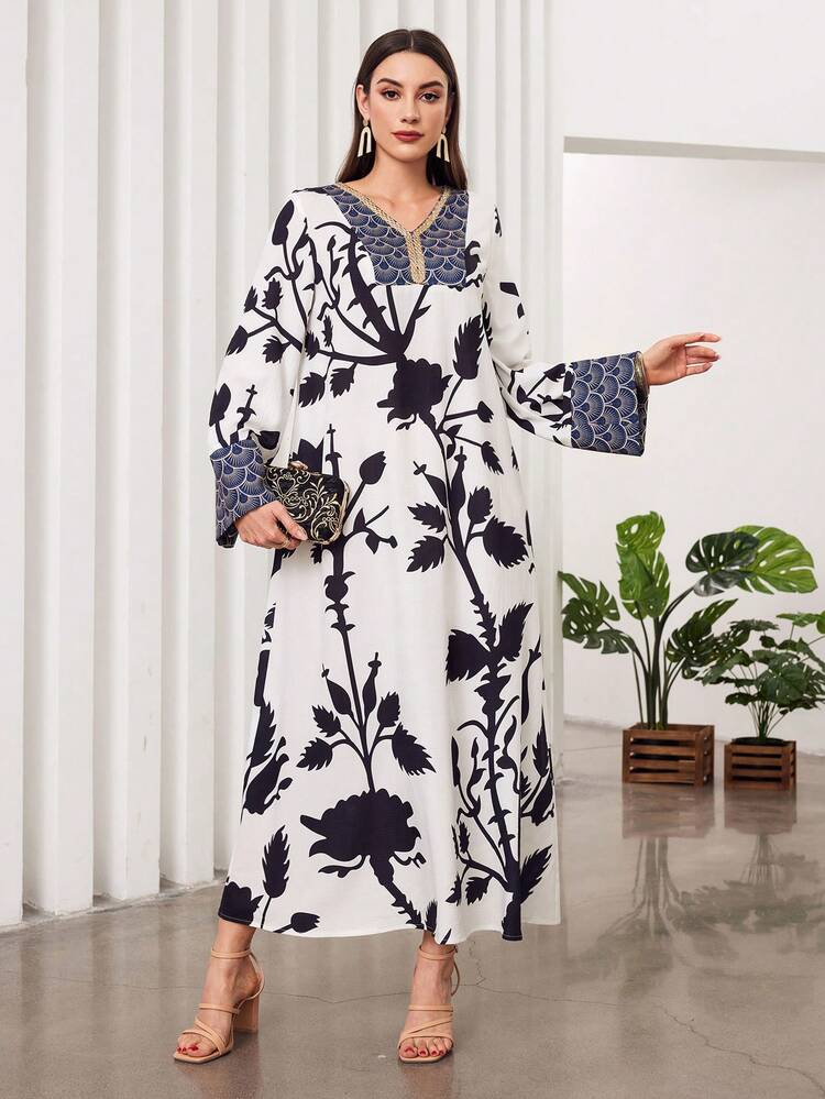 Women's Floral Print V-Neck Flare Sleeve Dress