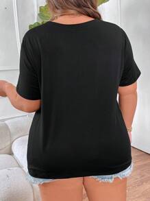 SHEIN CURVE+ Plus Size Women's Sequined Short Sleeve T-Shirt With Patchwork Design