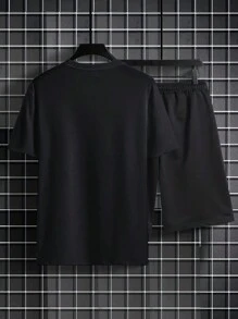 Manfinity Dauomo Men's Smile Face Printed Short Sleeve T-Shirt And Shorts Set - Black - View 2